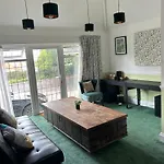 Barons Court Hotel