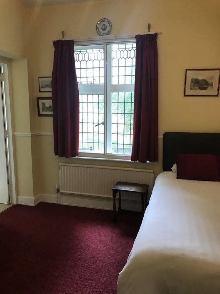 Barons Court Wolverhampton